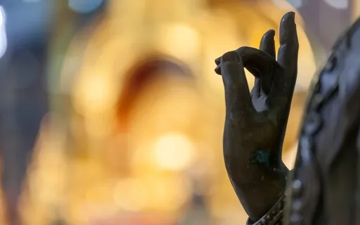 Green Tara Mantra With Ocean Sounds