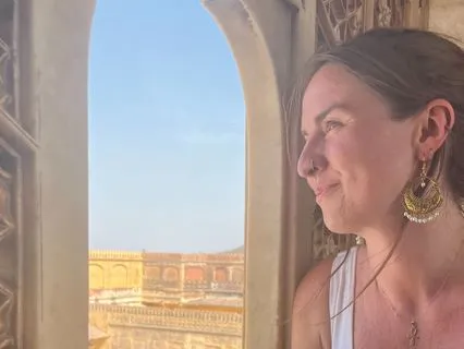 Root Chakra Grounding Meditation: Take A Moment To Pause