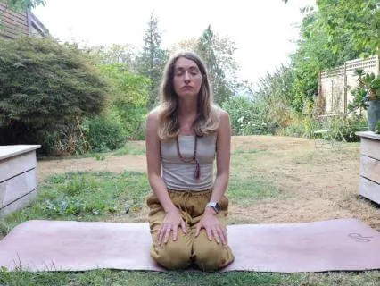 Grounding Somatic Yoga 25-Min for Nervous System Regulation