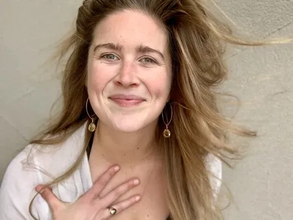 Grounding Your Body & Receiving Love