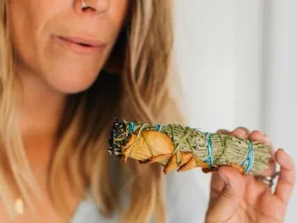 Guided Practice For Releasing Thoughts & Feelings