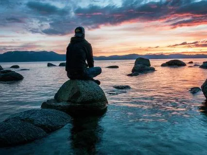 Guided Silent Meditation: 6 Minutes Of Stillness (No Music)