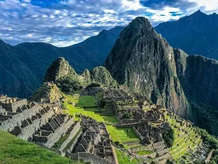 Hacia Los Montes – Caminos De Música Y Reflexión