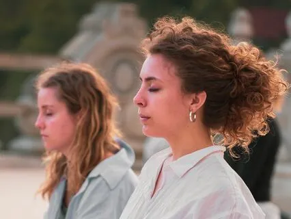 Harmonious Pulsation: Navigating Emotions With Ease