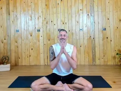 Build Strength & Calm - Hatha Yoga Flow (60min)