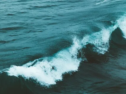 Headlines: A First Date 