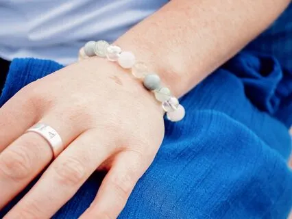 Healing Hands - Somatic Shoulder And Neck Massage