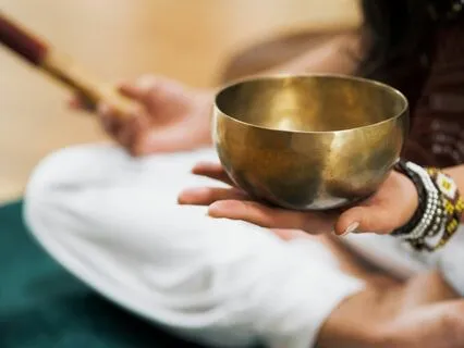 Sound Healing Music: Crystal Bowls, Didgeridoo, & Tanpura
