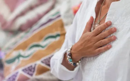 Heart Chakra Affirmations With Sound Healing For Self-Love