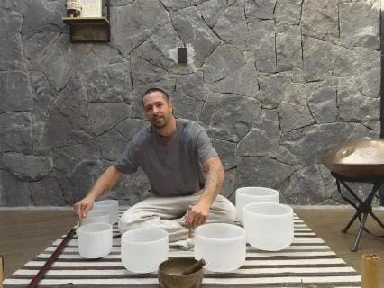 Heart Chakra Healing Crystal Singing Bowl 432 Hz