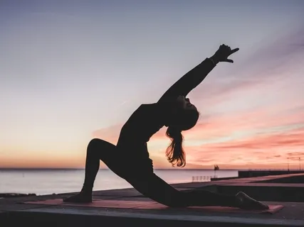 Heart-Opening, Booty-Shaping Sculpt Yoga