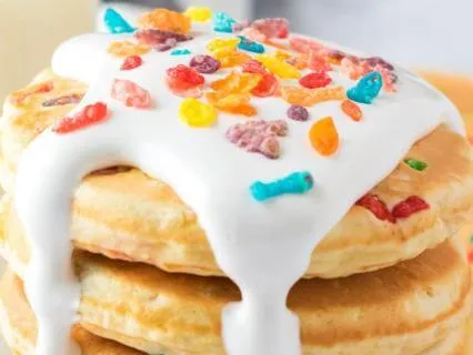 Heidi Cherry & Vaya | Making Pancakes