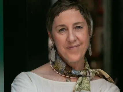 Hold Medical Anxiety & Illness From Expansive Loving Place