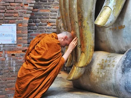 Homage to the Dhamma - Devotional Chanting with Music