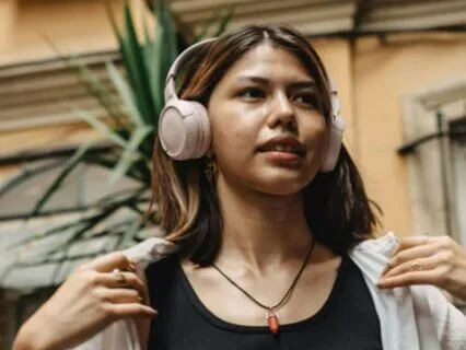 Hot Girl Manifestation Walking Meditation