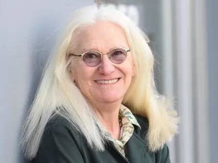 How Angels And Our Souls See Us