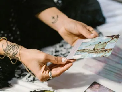 Your Daily Tarot Reading Guidance