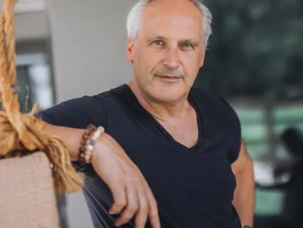 How To Protect Your Energy From Others & Grounding