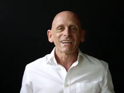 HowDoYouLive? Podcast with Mark Matousek