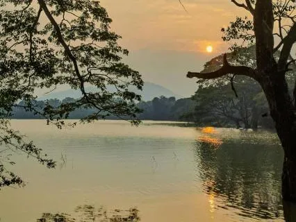 Humee Hum Tumee Tum Wahe Guru