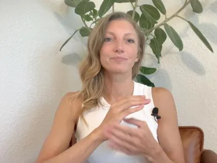 I Am Iconic: EFT Tapping To Boost Boldness And Self-Concept