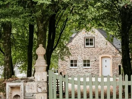 I Am - Lent Day 15: The Doorway To Home