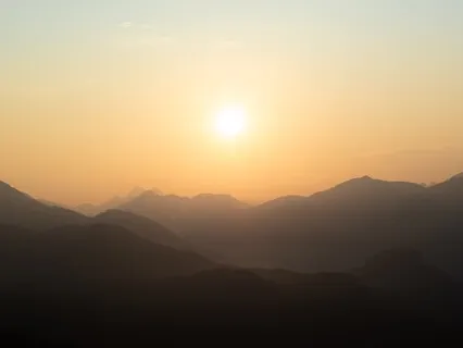 I Am The Strong, Warm Rays Of Sunshine That Rise More Power