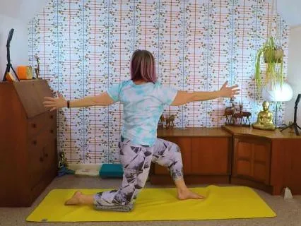 I Go Round In Circles Hatha Yoga Full Hour Class