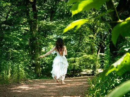 I've Danced Barefoot On Greens Of Grass