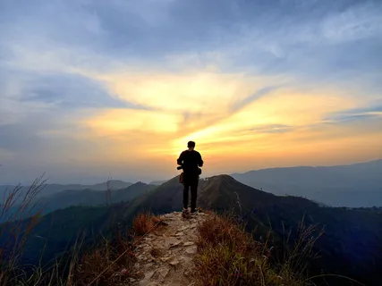 Illuminating Light Visualization 