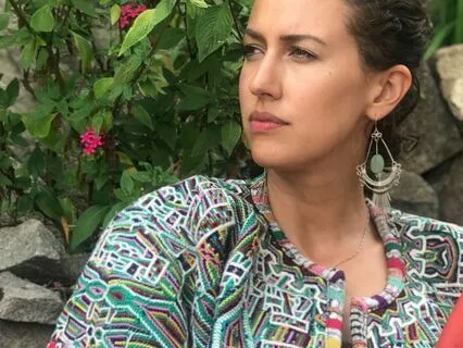 In Her Power Body - Inner Guidance And Confidence For Women