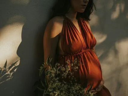 In This Body, In This Moment: First Trimester Grounding