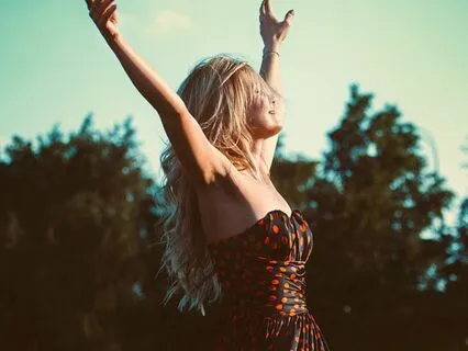 Instant Manifesting : Time-Friendly Affirmations