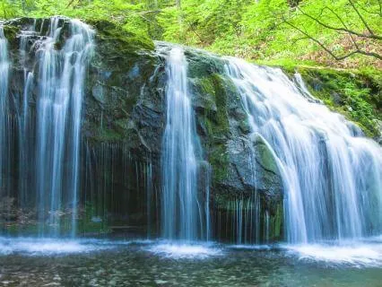 Into The Deep: Find Flow, Grace, And Presence