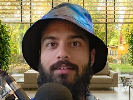 Introverted And Extroverted Styles Of Charisma Explained