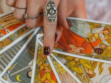 Intuitive Tarot Reading