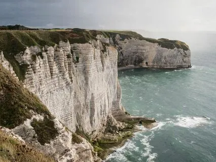 Irish Coast Serenity: 15-Minute Ocean Waves Meditation