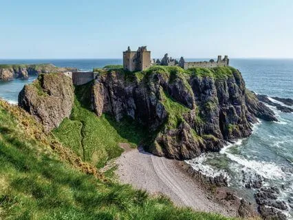 Irish Druid Dawn: Celtic Harp, Flute Catchy Melody