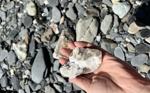 Isis女神與眾女神的石頭冥想（宇宙陰性能量連結）