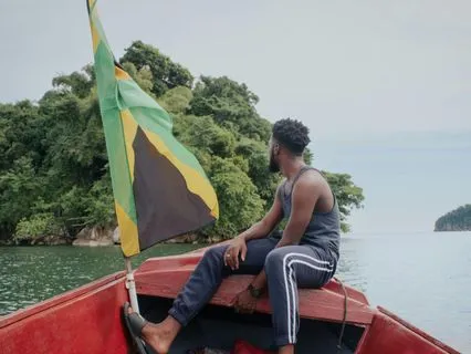 Jamaican Sunday Frequencies: Walk Into The Rainbow