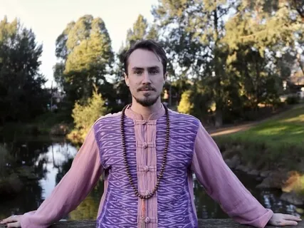 Jewelled Queen In A River Daydream