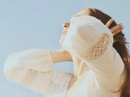 Leading Without Forcing: A Morning Reset For Clarity & Ease