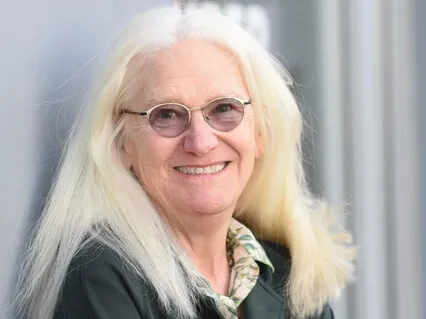 Learning How To Go Through Psychological Walls: A Meditation