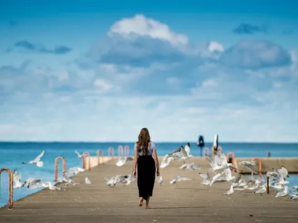 Learning To Be Less Reactive - The Practice Of Equanimity