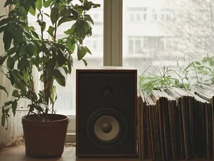 Lo-Fi Brown Noise: 1 Hour Of Focus