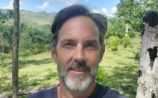 Love Wins - Life, Lessons, & Laughter LIVE 