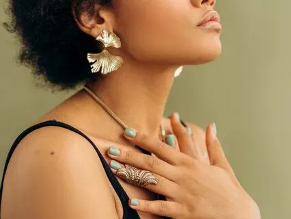 Let’s Say Kind Things To Ourselves |  Self-Love Affirmations