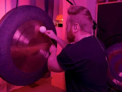 Low Frequency Deep Grounding Gong Reset