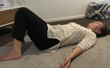 Lying Mindful Movement (MBSR)