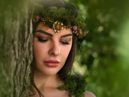 Maiden Of The Green Forest (Bedtime Story)